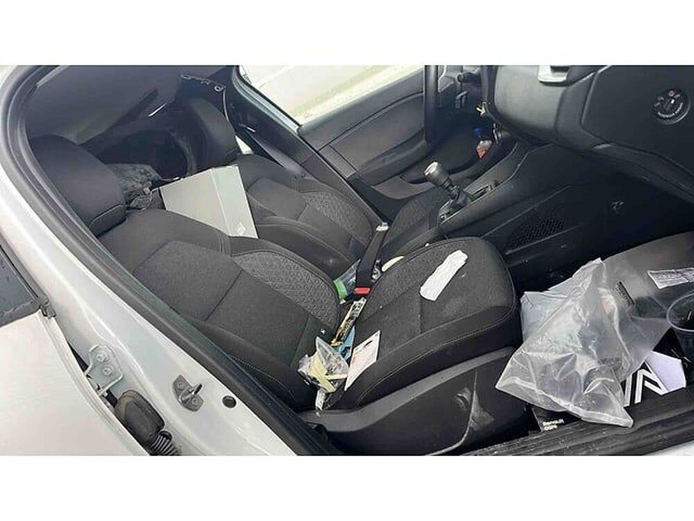 Clio VF1RJA00771496380 occasion 93100 Fretin
