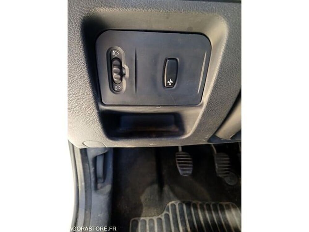 Clio VF1CB3KEF34667437 occasion 93100 Niort