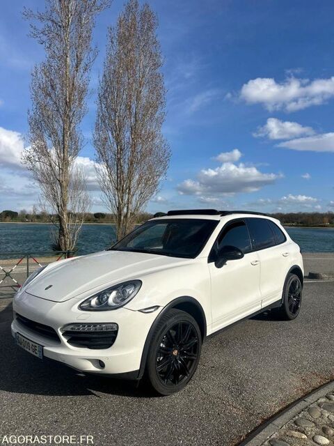 Porsche Cayenne WP1ZZZ92ZCLA44327 2011 occasion Graulhet 93100