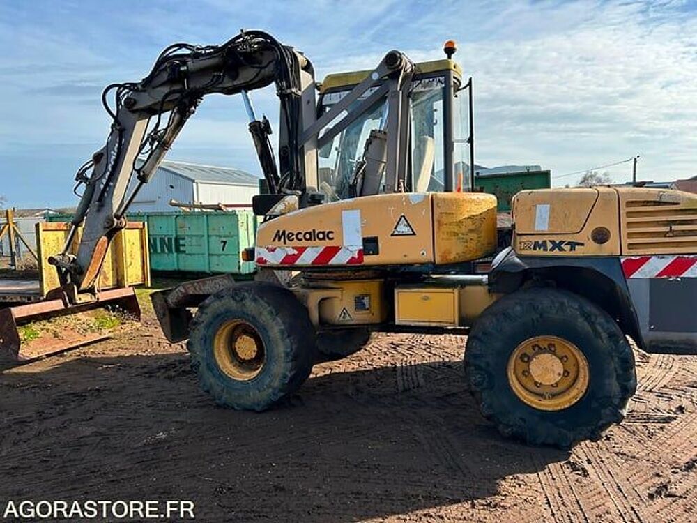 Tracto Pelle 2002 occasion 93100 Naintr&eacute;