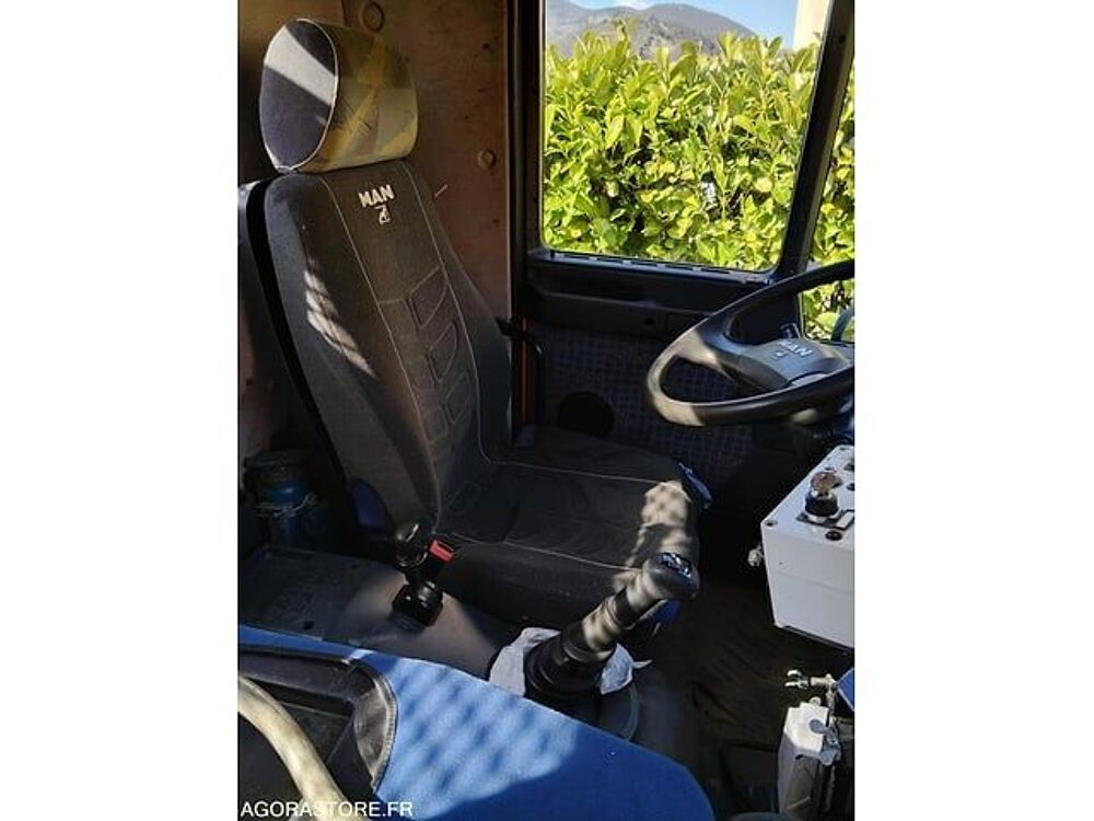  occasion 93100 Digne-Les-Bains