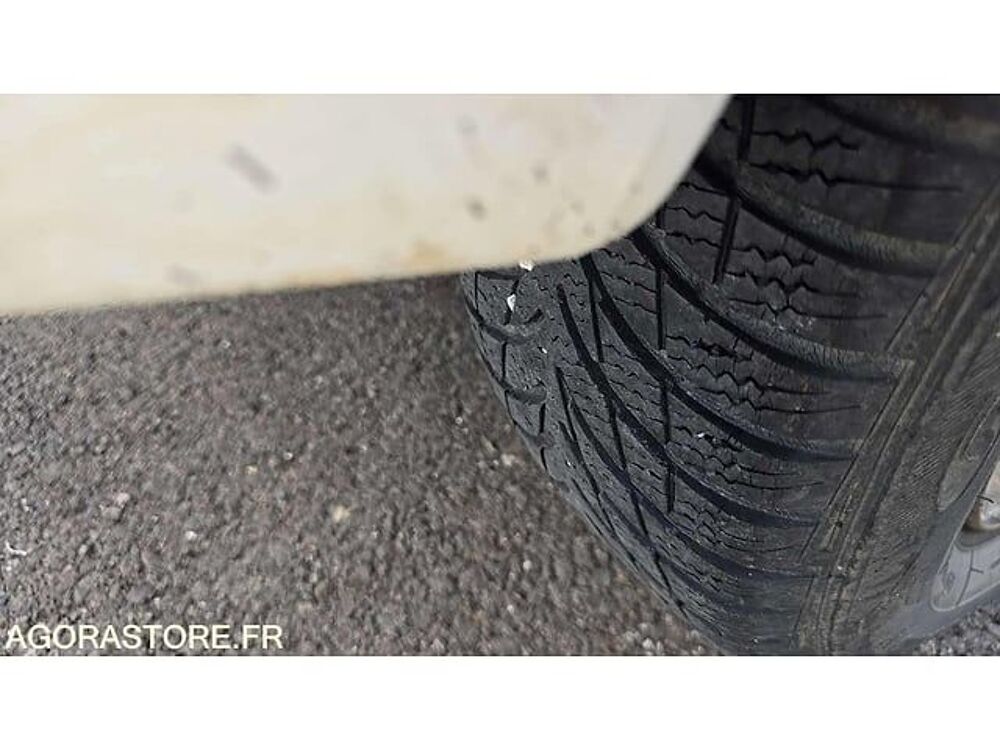 106 VF31AHFXF52758069 occasion 93100 Lamballe-Armor