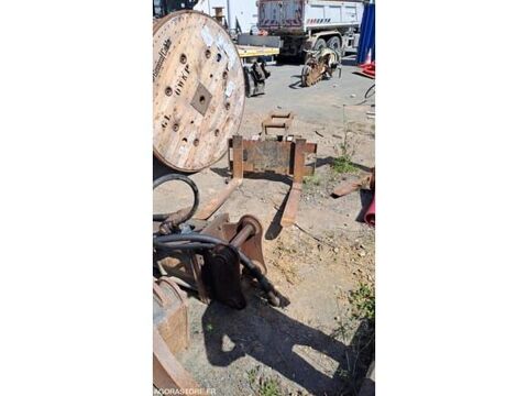 Pieces d&eacute;tach&eacute;es et accessoires Engins BTP  occasion 93100 Montaigu-Vend&eacute;e