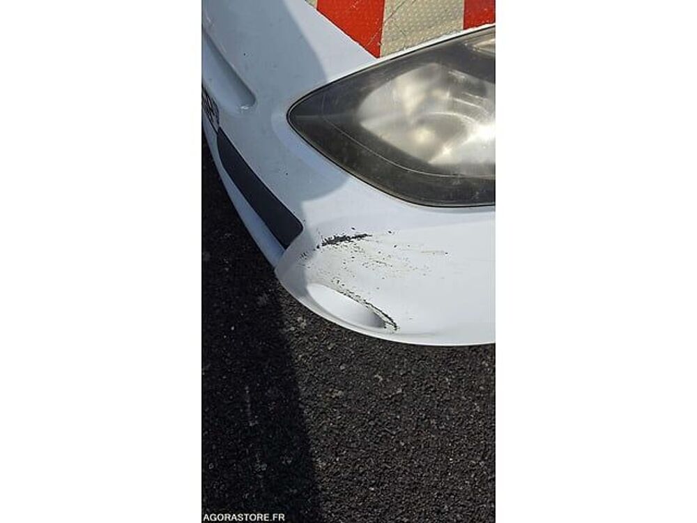 Clio VF1BR2V0H48081028 occasion 93100 Lamballe-Armor