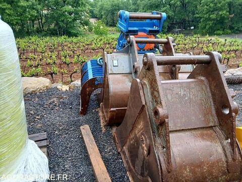Tracto Pelle 2024 occasion 93100 Montreuil