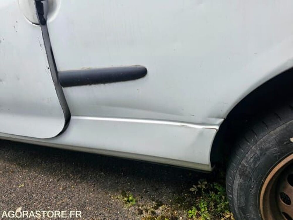 Twingo VF1S068AE32784641 occasion 93100 Tremblay-En-France