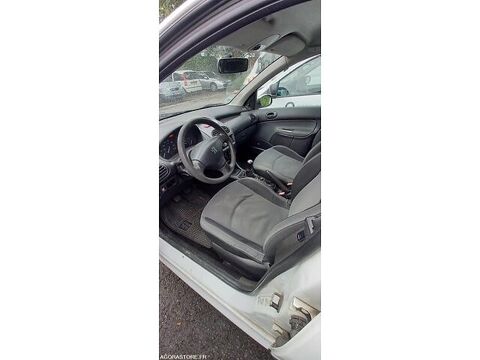 206  occasion 93100 Quimper