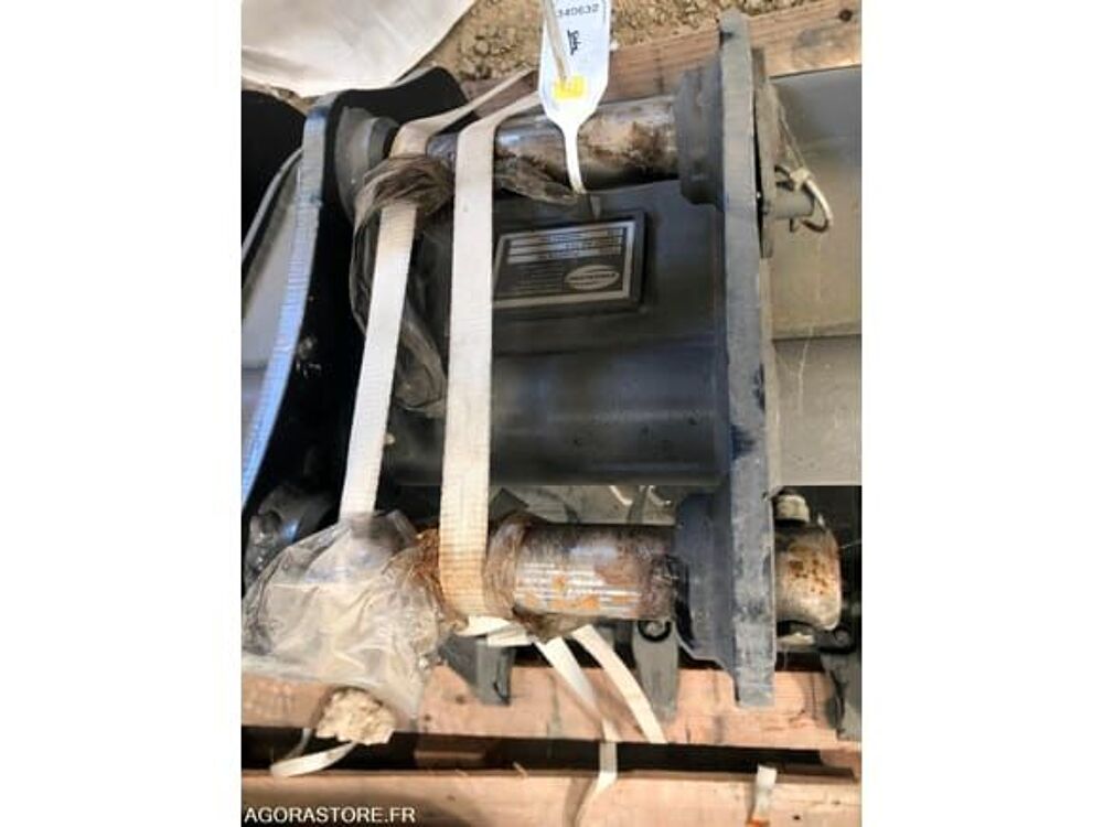 Pieces d&eacute;tach&eacute;es et accessoires Engins BTP  occasion 93100 Savignac
