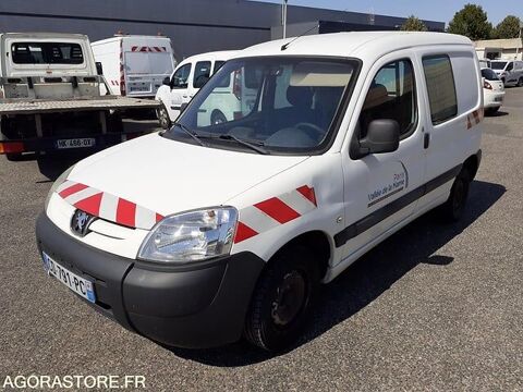 Annonce voiture Peugeot Partner 800 €