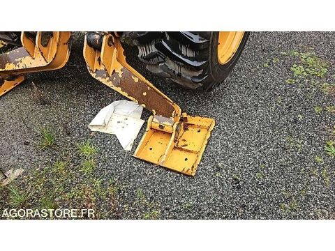Tracto Pelle 2010 occasion 93100 Moulins