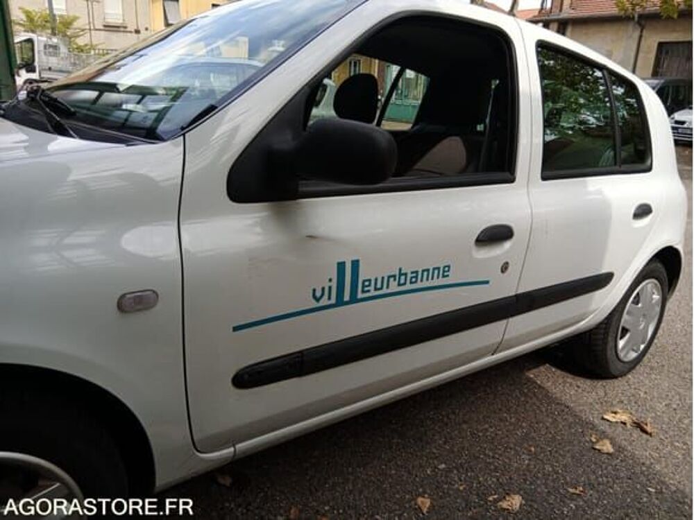 Clio VF1BB2DEF32348262 occasion 93100 Villeurbanne