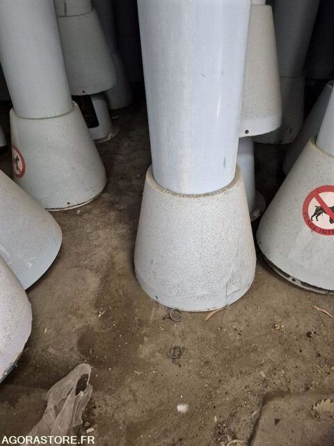 colonnes de douches de plage (lot de 23) - raw materi... 700 93100 Canet-en-roussillon