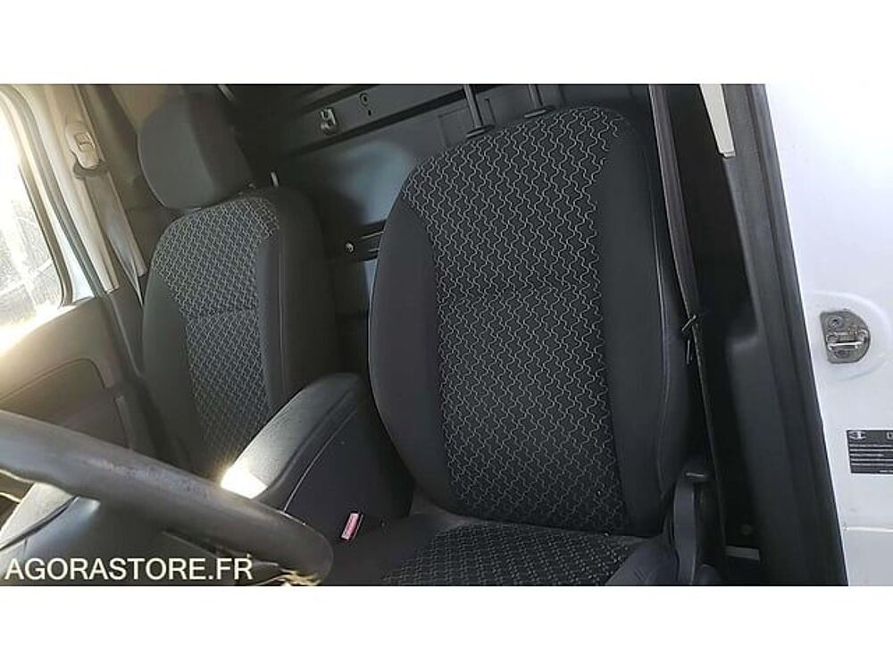 Kangoo VF1FW15H547295791 occasion 93100 Brech