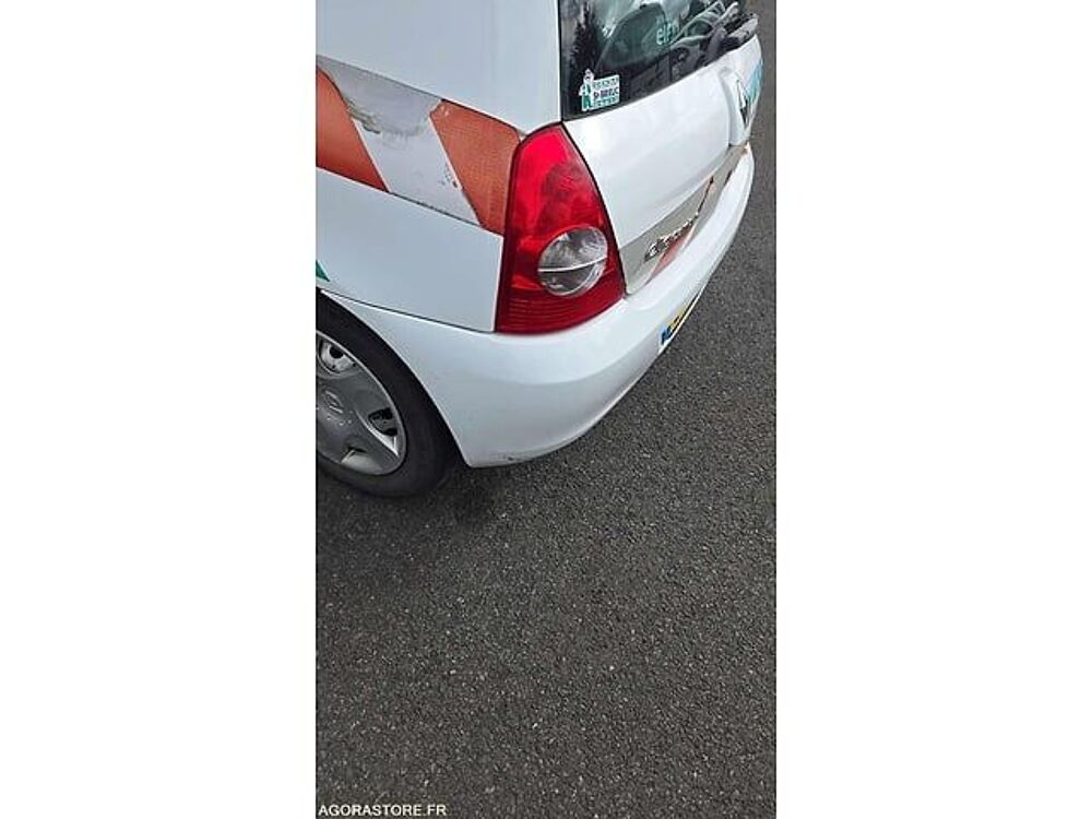 Clio VF1BB1KEF36899416 occasion 93100 Lamballe-Armor