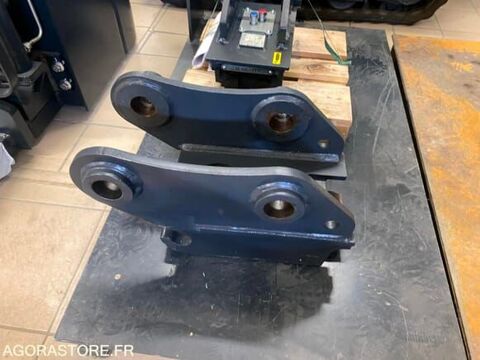 Pieces d&eacute;tach&eacute;es et accessoires Engins BTP  occasion 93100 Savignac