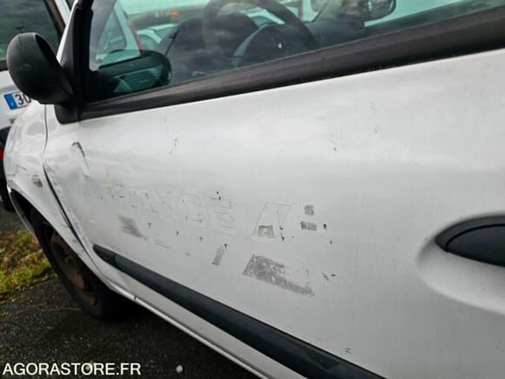 Clio VF1SB2DEF32784806 occasion 93100 Tremblay-En-France