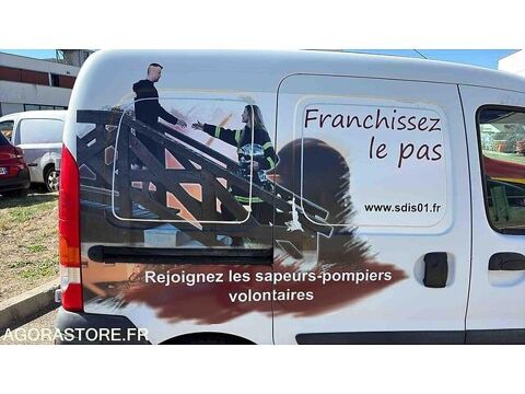 Kangoo VF1FC07AF31639862 occasion 93100 Bourg-En-Bresse