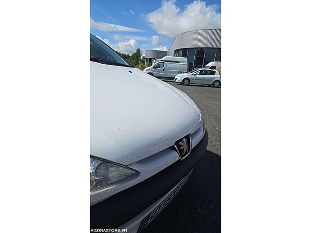 206 VF32A8HZA44897510 occasion 93100 Lamballe-Armor