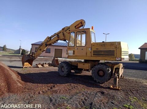Tracto Pelle 1979 occasion 93100 Saint-Jean-Lachalm