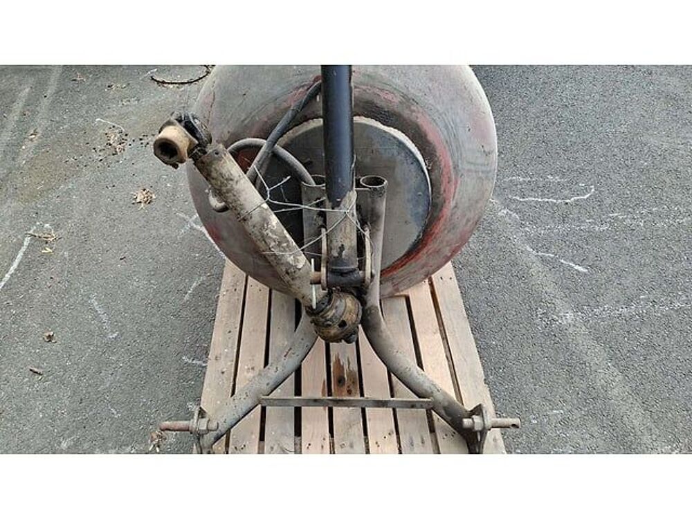 Pieces d&eacute;tach&eacute;es et accessoires Engins BTP  occasion 93100 Chalonnes Sur Loire