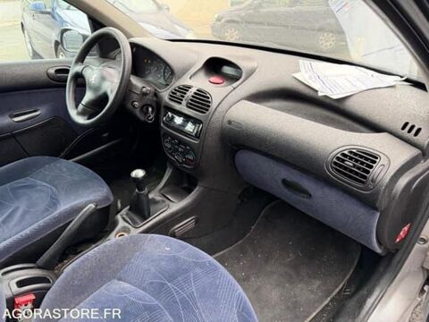 206 VF32AWJYF41685296 2001 occasion 93100 Mably