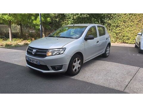 Annonce voiture Dacia Sandero 390 €