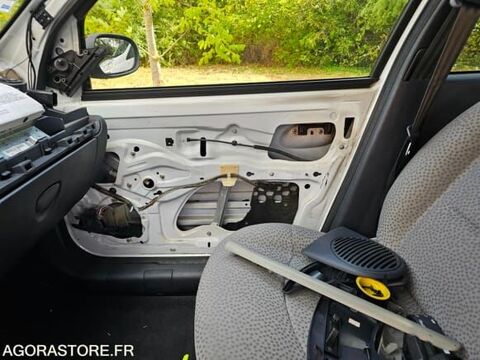 Clio VF1BBR7CF34883678 occasion 93100 Chartres