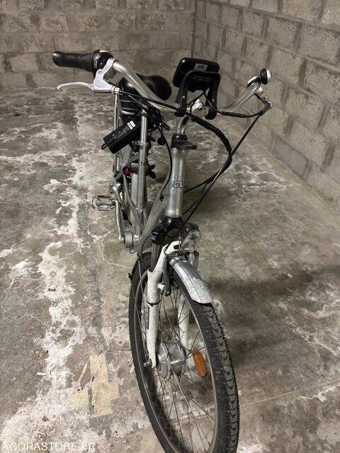 VAE 74 Vélo à assistance électrique - industrial equi... 135 93100 Lorient