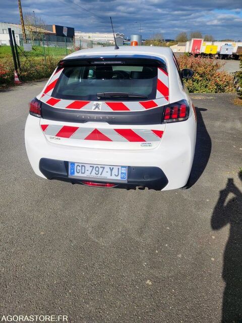 Peugeot 208 VR3UBYHTKM58999897 2021 occasion Fontenay-Le-Comte 93100