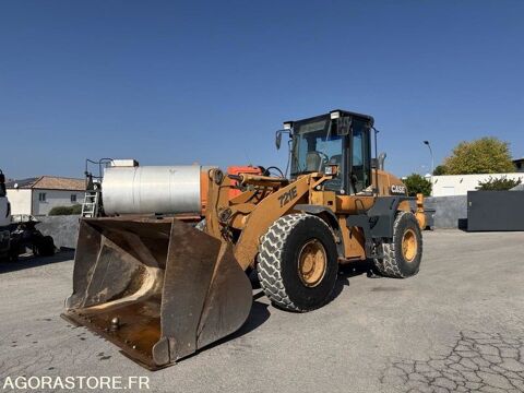Engin de Chantier / BTP Engin de Chantier / BTP 2006 occasion N&icirc;mes 93100