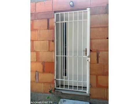 Lot de 6 grilles de d&eacute;fense - raw material - building... 400 93100 Montpellier