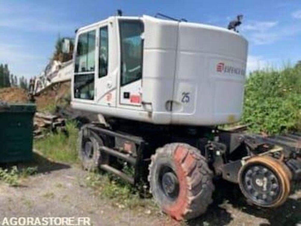 Tracto Pelle 2015 occasion 93100 Lens