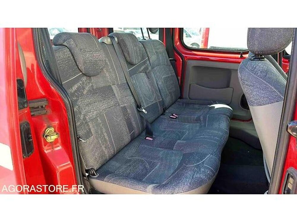 Kangoo VF1KCE7EF31749960 occasion 93100 Bourg-En-Bresse