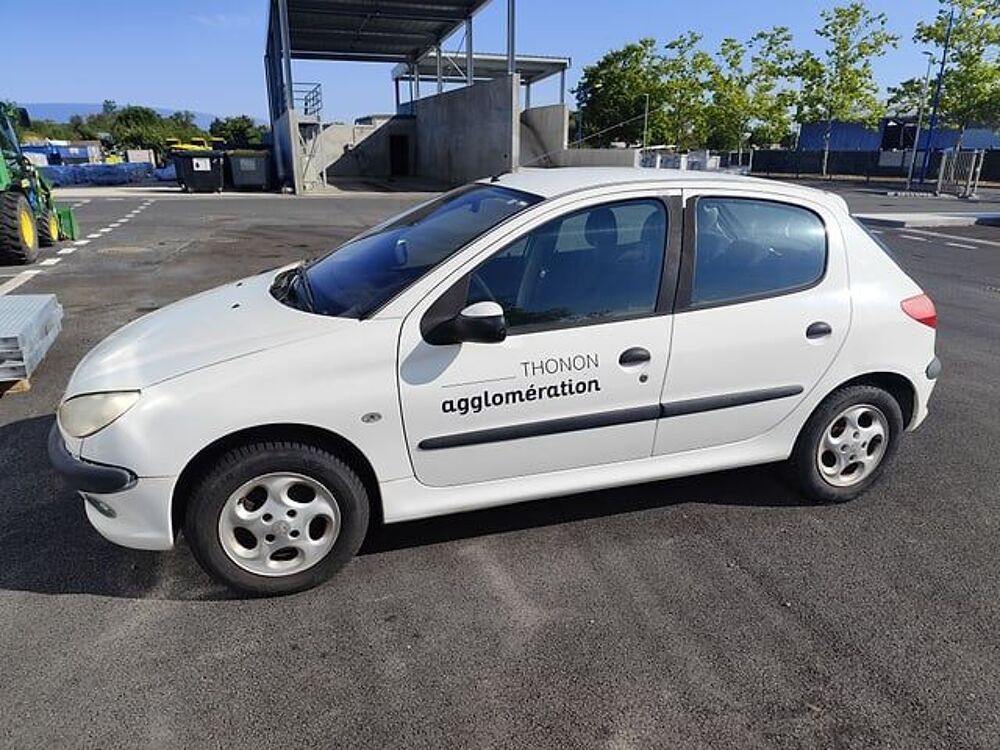 206 VF32ANFUF43109641 occasion 93100 Thonon-Les-Bains