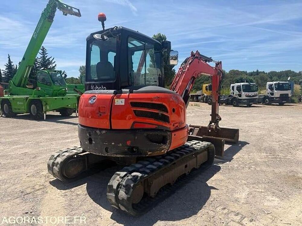 Tracto Pelle 2017 occasion 93100 Le Cr&egrave;s