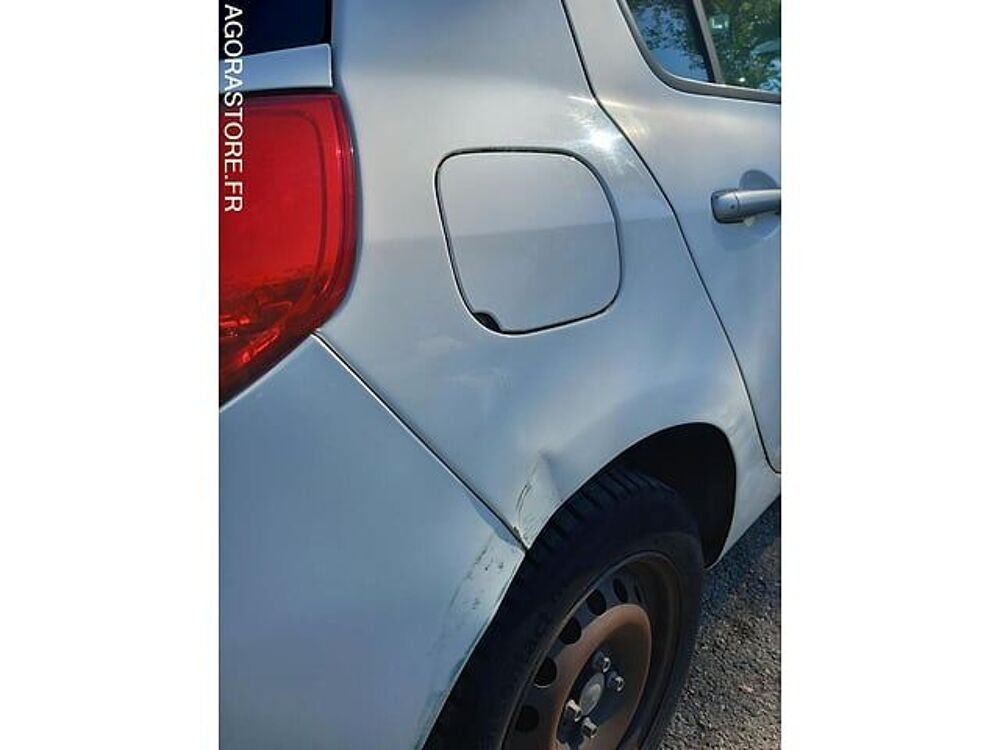 Clio VF1BR3S0H46172203 occasion 93100 Annecy