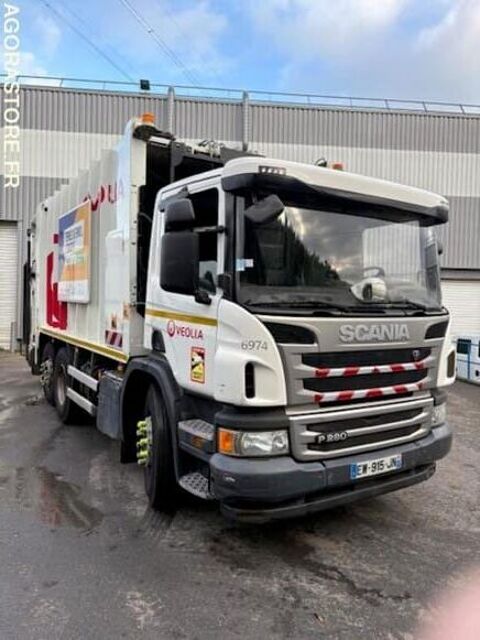 Annonce voiture Camion magasin Camion magasin 17000 €