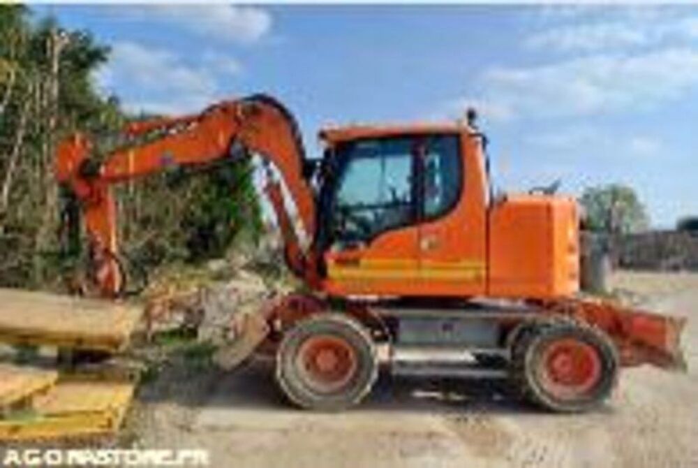Tracto Pelle 2016 occasion 93100 Nantes