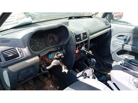 Clio VF1CB3KEF31261249 occasion 93100 Charleville-M&eacute;zi&egrave;res