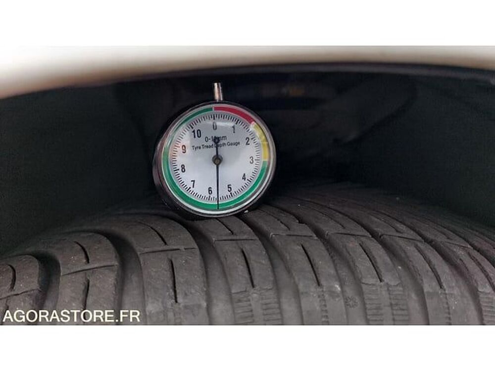 C3 VF7SC8HR4EW559153 occasion 93100 Grand Bourgtheroulde