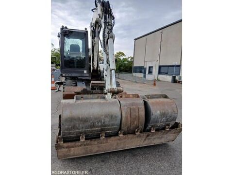 Tracto Pelle 2016 occasion 93100 Montreuil