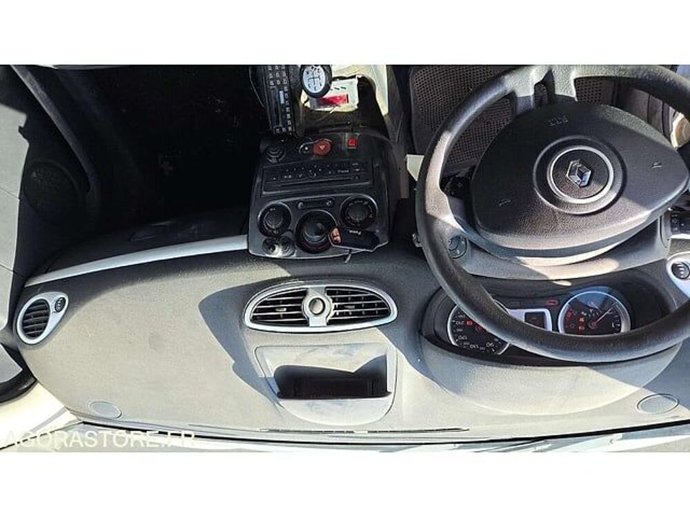 Clio VF1BR2V0H48081028 occasion 93100 Lamballe-Armor
