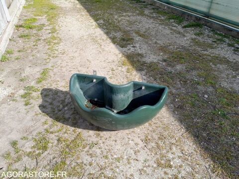 Mat&eacute;riel Agricole / Viticole Mat&eacute;riel Agricole / Viticole  occasion Pierrelatte 93100