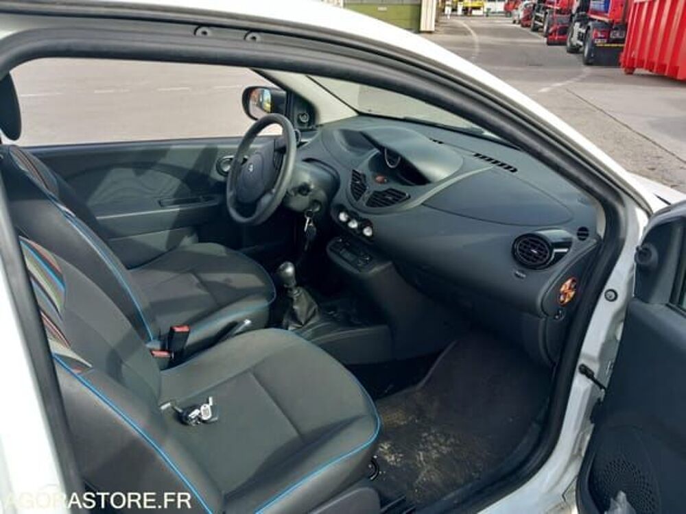 Twingo VF1CNJ60551467857 occasion 93100 Annecy