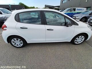 208 VF3CCBHW6HT016434 occasion 93100 Thiverval-Grignon