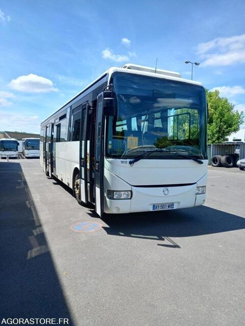 Car - Bus Car - Bus 2010 occasion Angoul&ecirc;me 93100