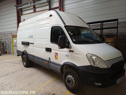 Iveco Daily ZCFC65C1105929646 2013 occasion Santeny 93100
