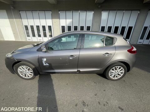 Renault Mégane VF1BZ1A0749918100 2013 occasion Bobigny 93100