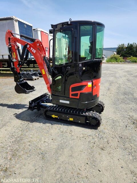 Engin de Chantier / BTP Tracto Pelle 2026 occasion Fontenay-Le-Comte 93100