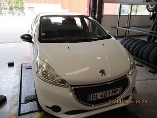 208 VF3CCZMZ0ET165712 occasion 93100 Besan&ccedil;on